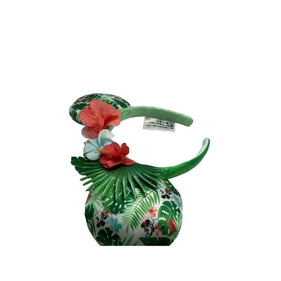 Disney Christmas 2025 Lil Rin Rin Plush Badge Red New